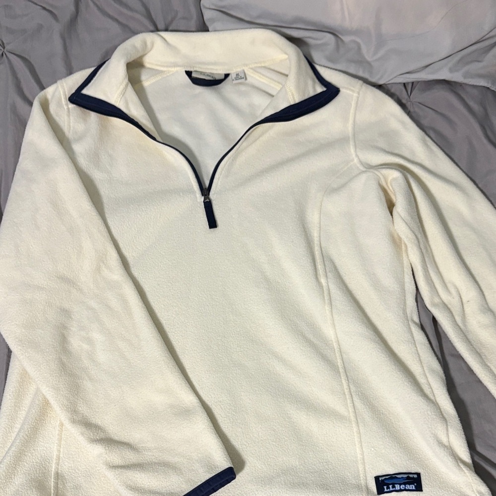 L.L. Bean Women's Cream Zip-Up light weight fleece Jacket
